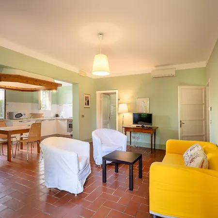 아파트호텔 Lemene 카오를레