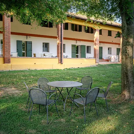 Aparthotel Lemene 3*